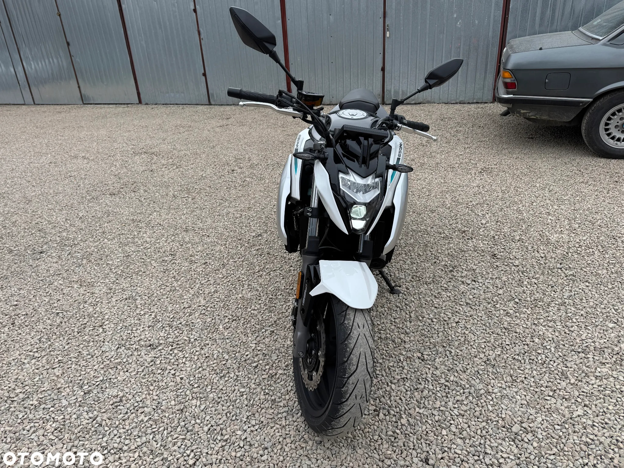 CFMoto NK - 7