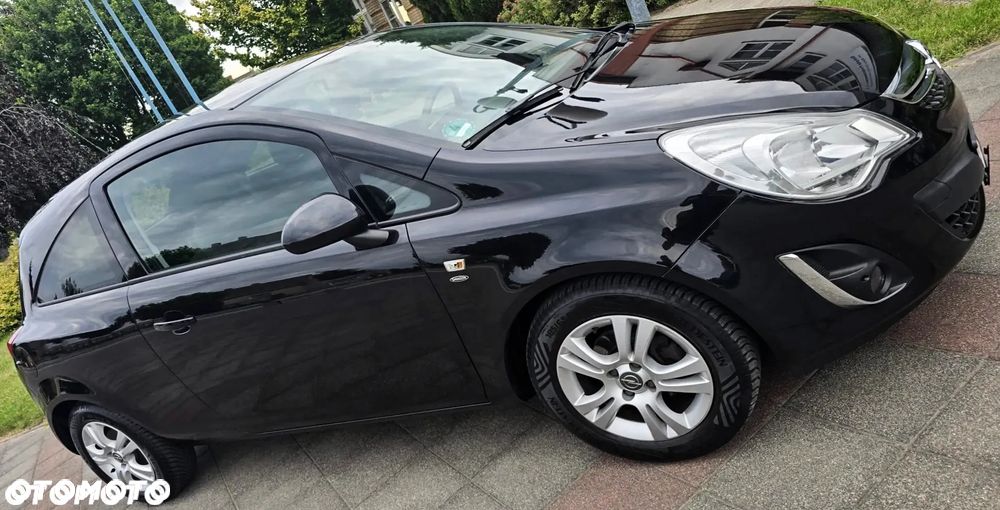 Opel Corsa 1.4 16V Satellite - 19