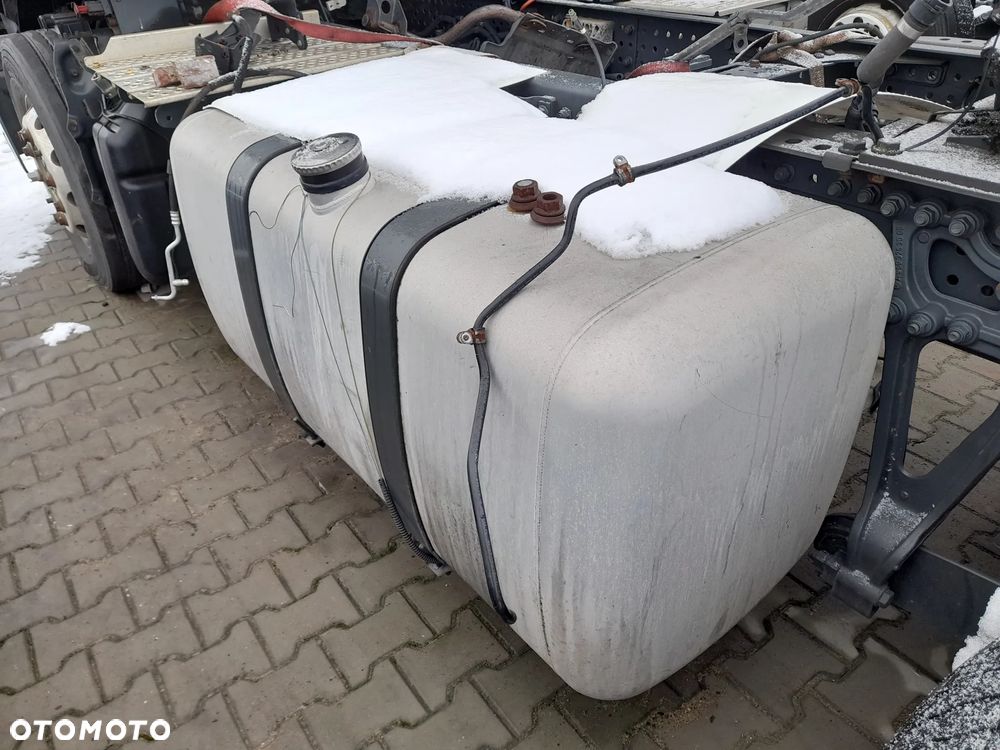 Zbiornik paliwa kpl. Actros MP4 Standard 570L