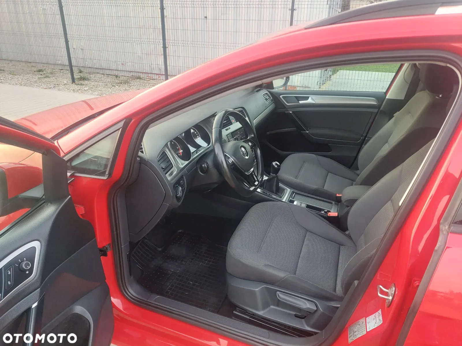 Volkswagen Golf VII 1.6 TDI BMT Comfortline - 5
