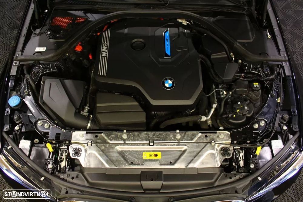 BMW 330 e Auto - 22