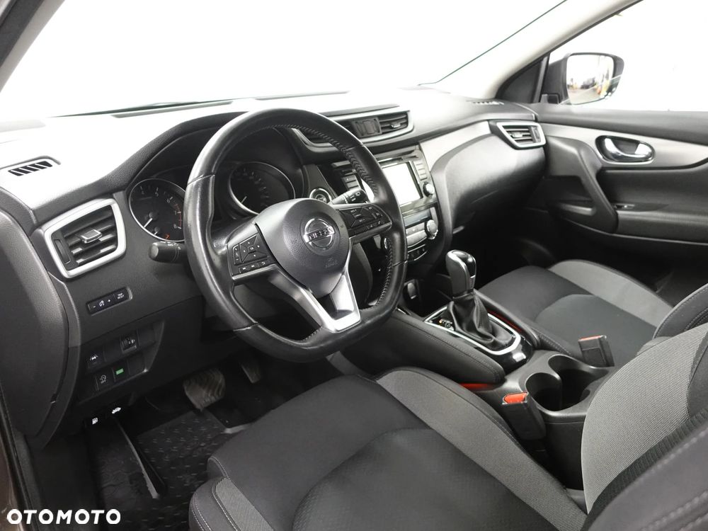 Nissan Qashqai 1.3 DIG-T DCT N-WAY - 19