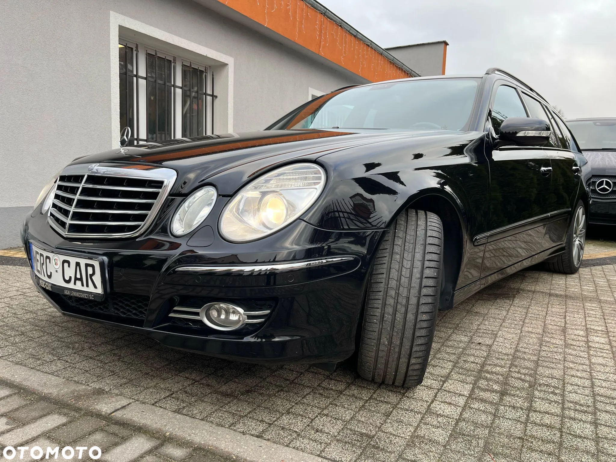 Mercedes-Benz Klasa E 280 CDI 4-Matic Avantgarde - 3