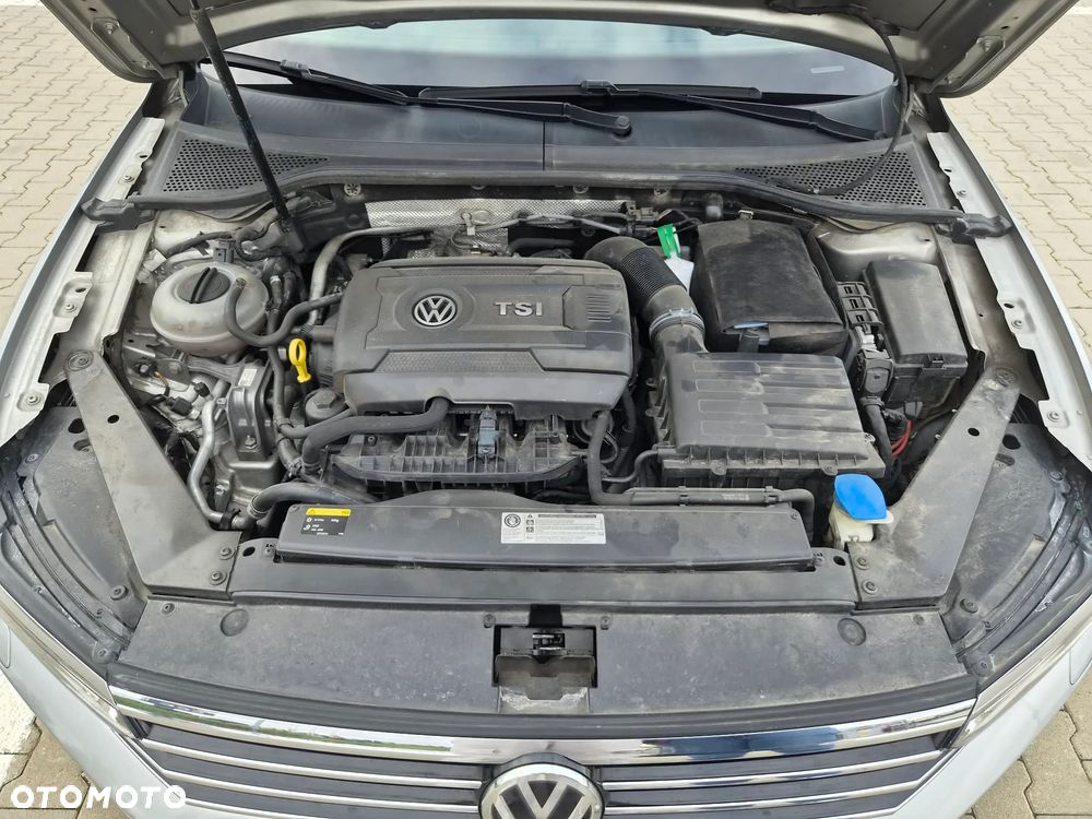 Volkswagen Passat 1.8 TSI BMT Comfortline DSG - 12