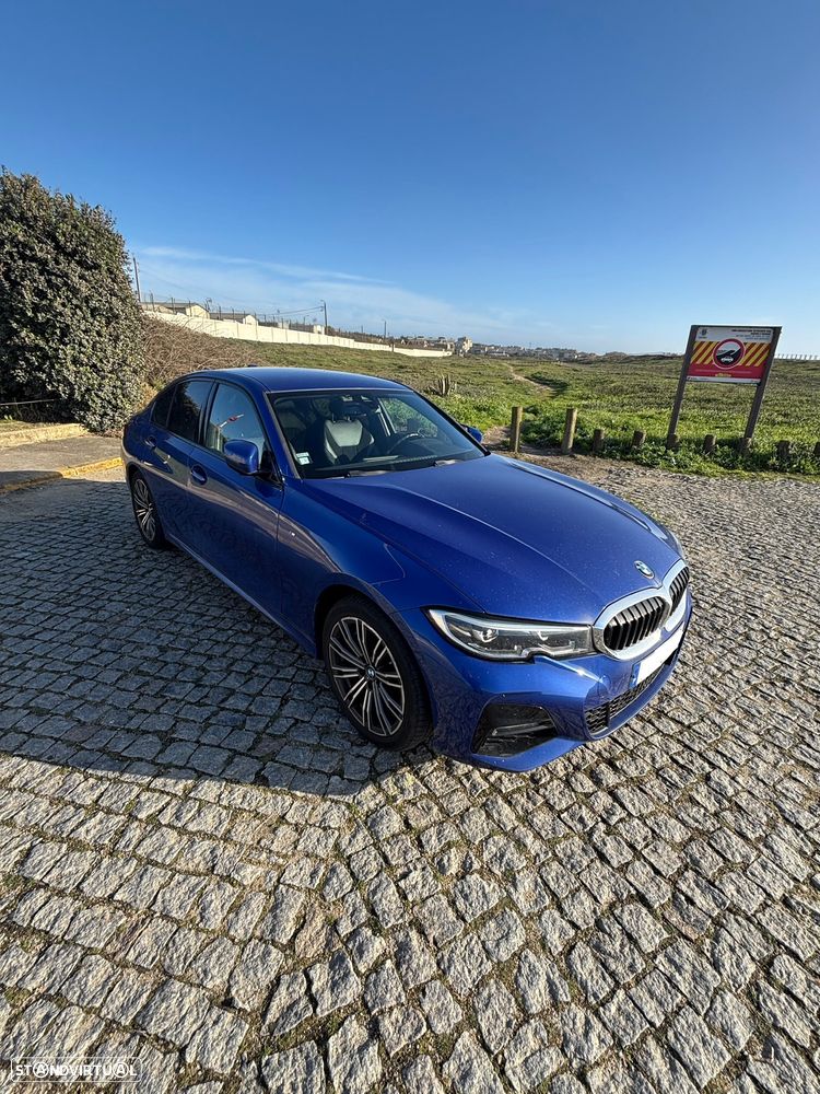 BMW 330 e Pack Desportivo M Auto - 3