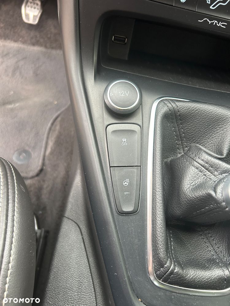 Ford Focus 2.0 EcoBoost ST - 16