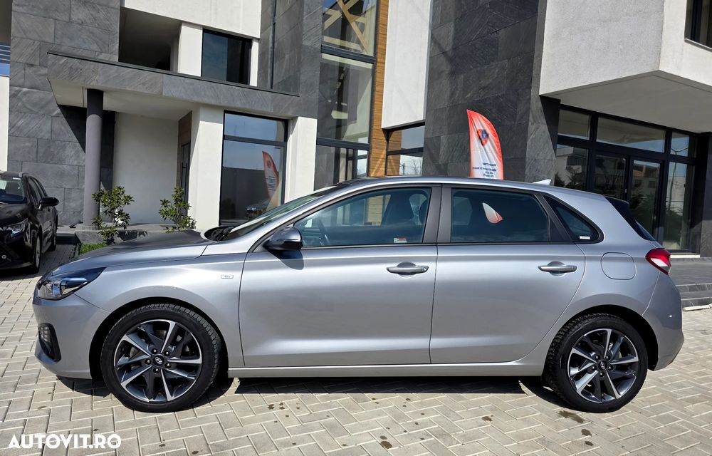 Hyundai i30 1.0 T-GDI 48V-Hybrid DCT Select - 12