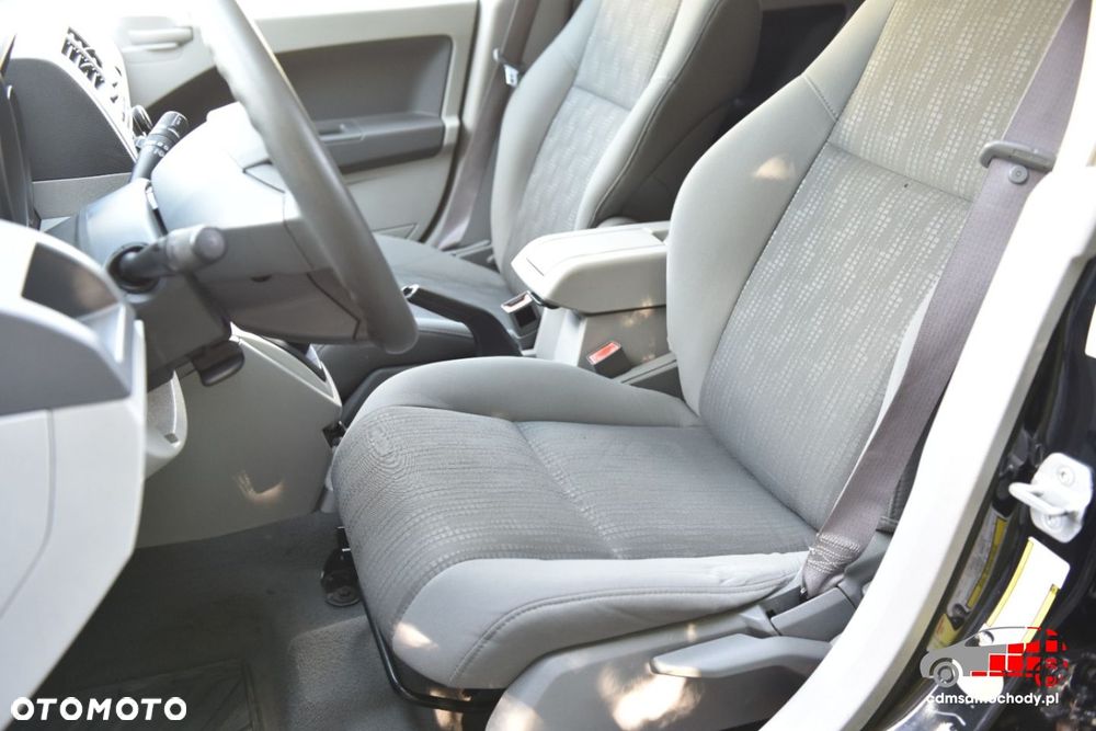 Dodge Caliber - 17