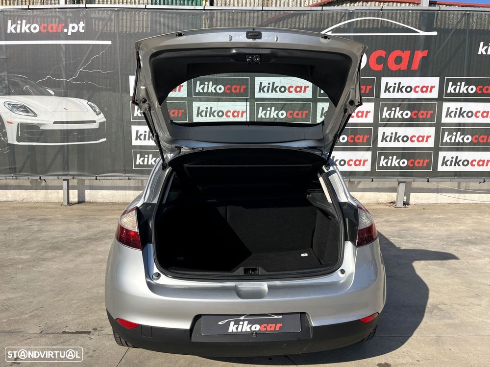 Renault Mégane 1.5 dCi Confort SS - 12
