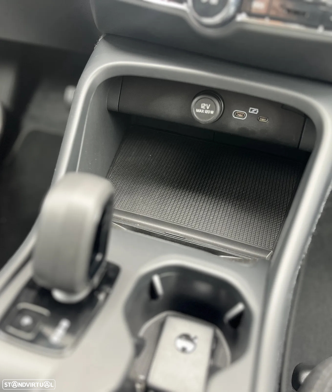 Volvo XC 40 2.0 B3 Essential - 18
