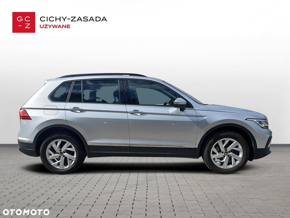 Volkswagen Tiguan - 4