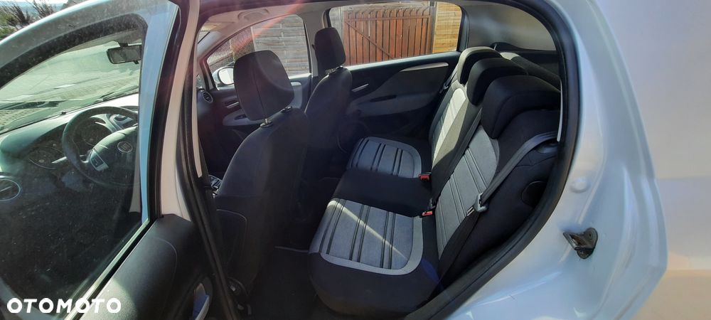 Fiat Punto - 9