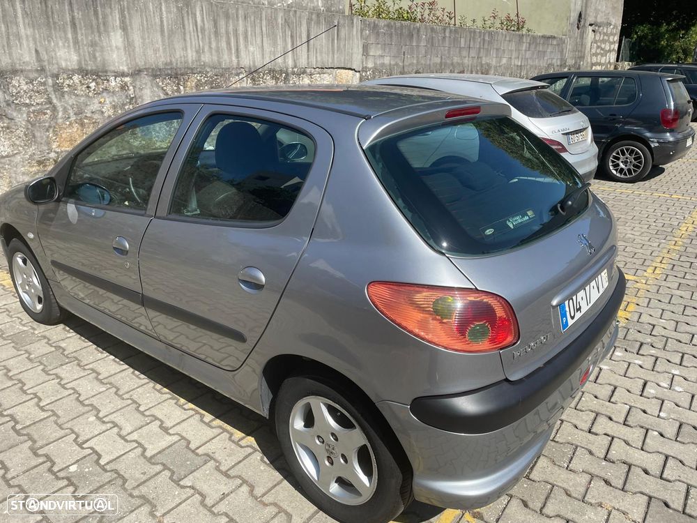 Peugeot 206 1.1 Color Line - 29
