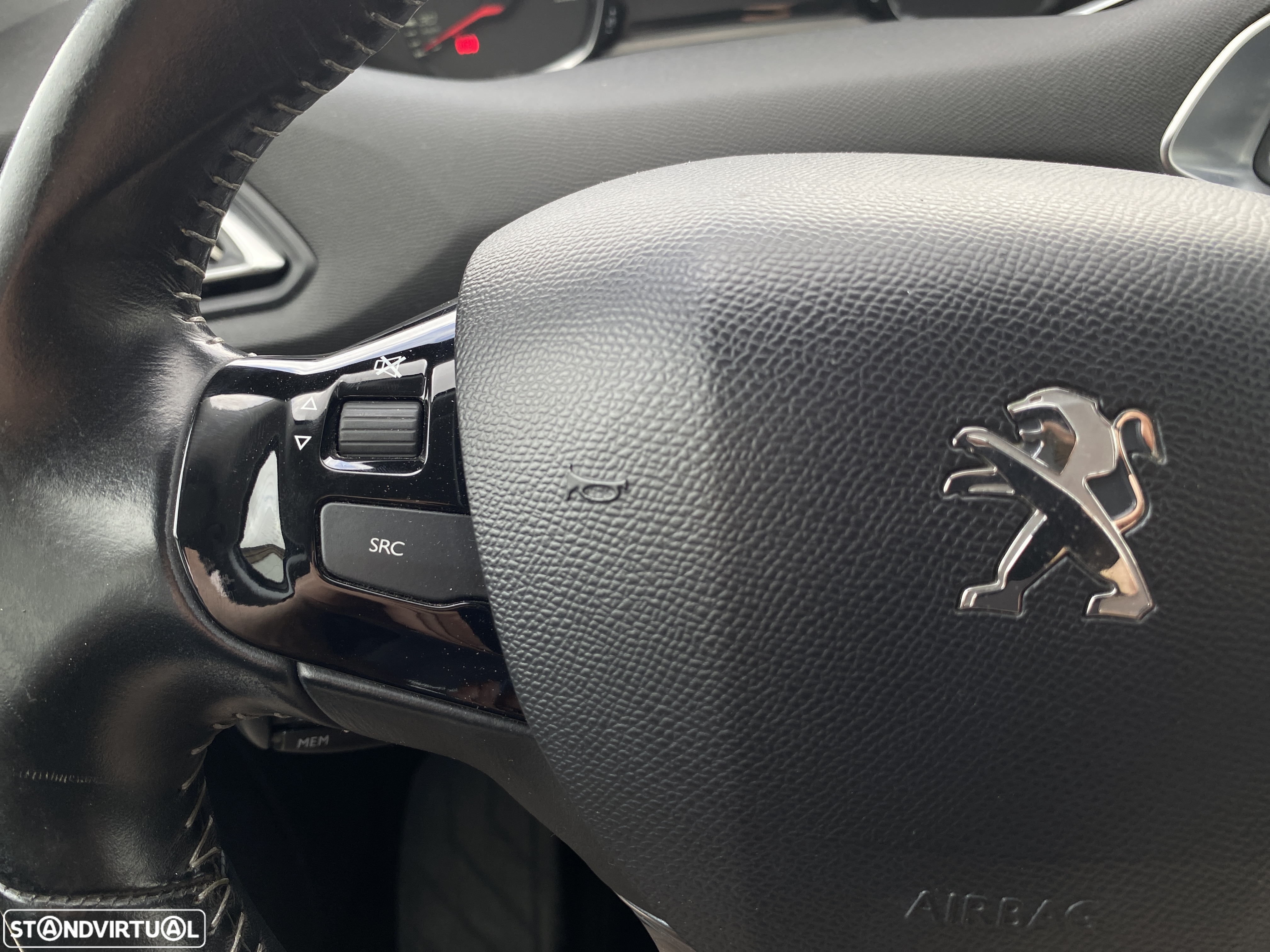 Peugeot 308 SW 1.5 BlueHDi Style - 28
