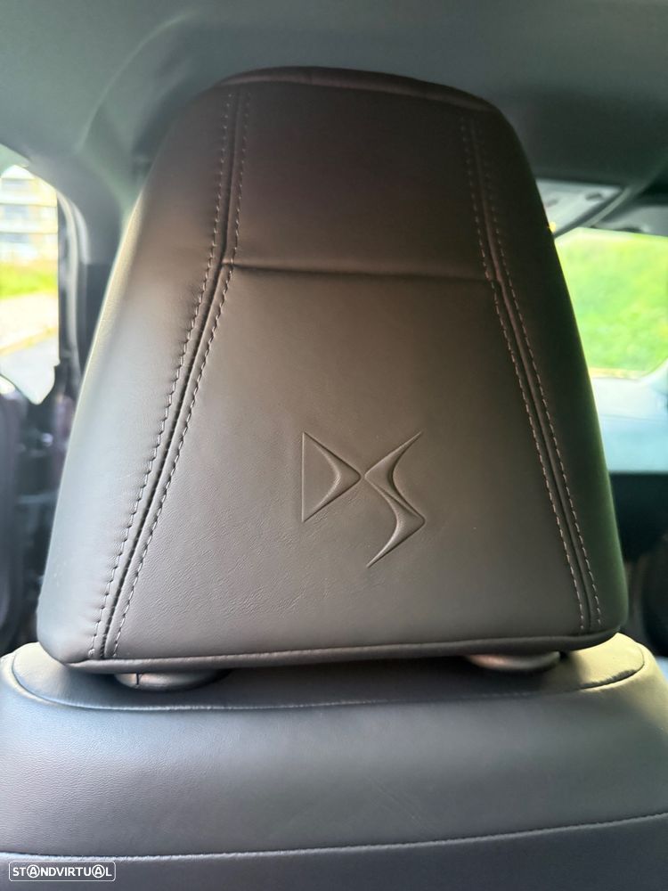 DS DS3 Crossback E-TENSE PERFORMANCE LINE + - 37