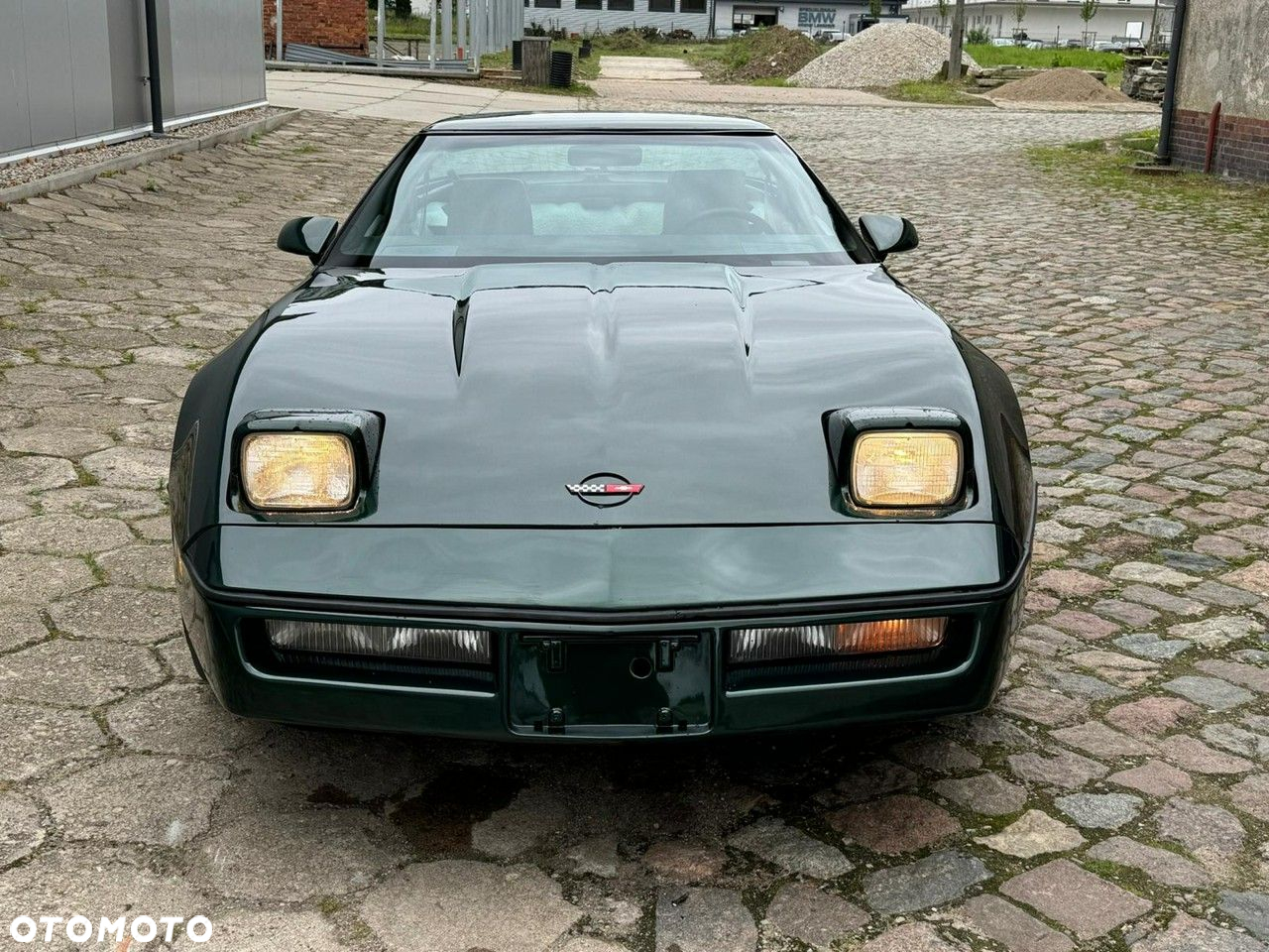 Chevrolet Corvette - 4