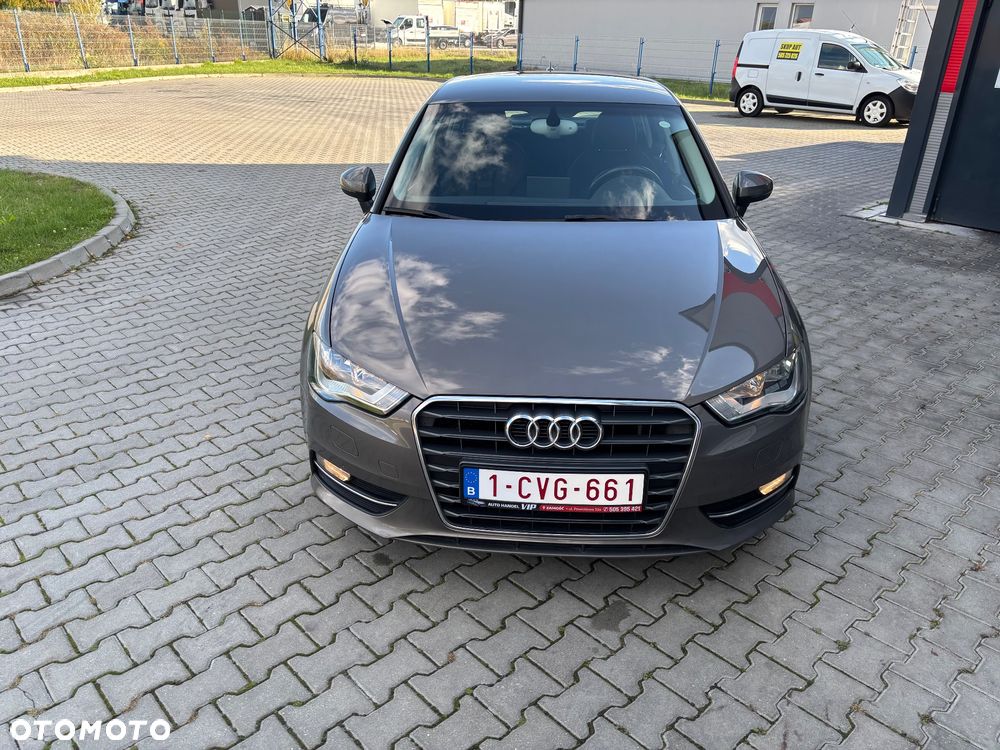 Audi A3 ver-1-6-tdi-sportback - 9