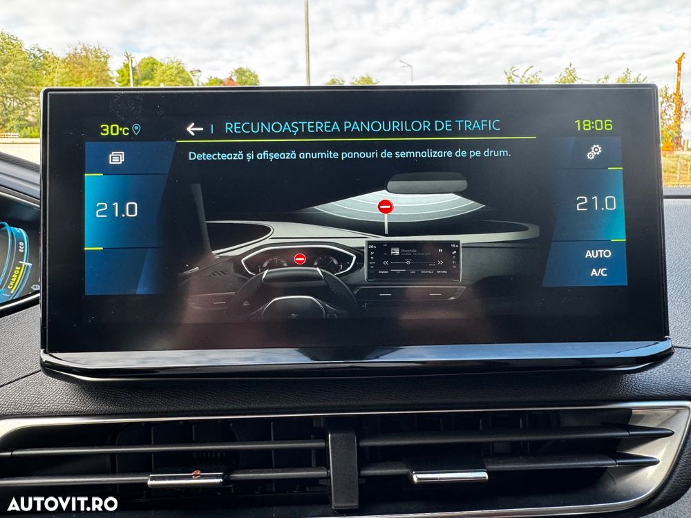 Peugeot 3008 PHEV 225 EAT8 GT - 26