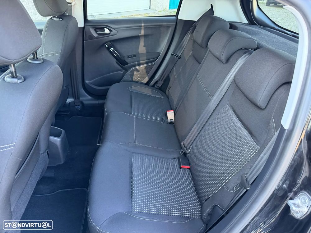 Peugeot 208 1.6 BlueHDi Active - 23