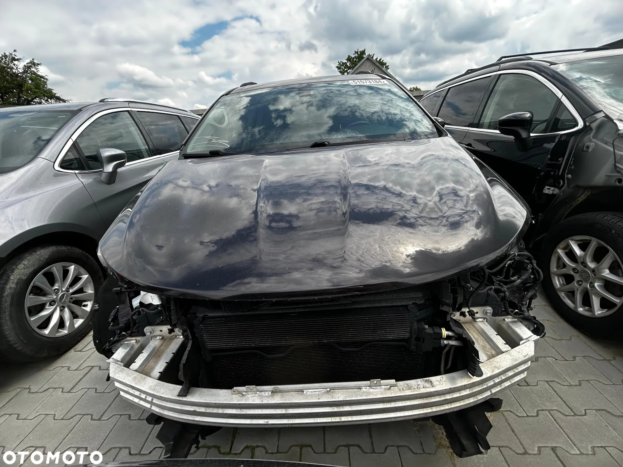 Chrysler Pacifica - 9