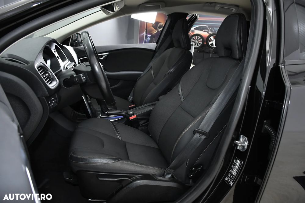 Volvo V40 - 16