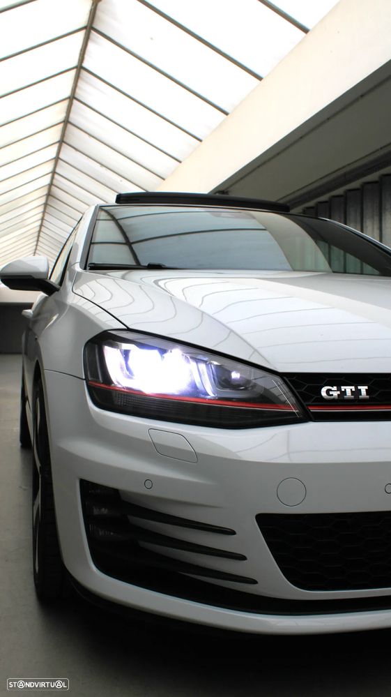 VW Golf GTI Performance BlueMotion - 18