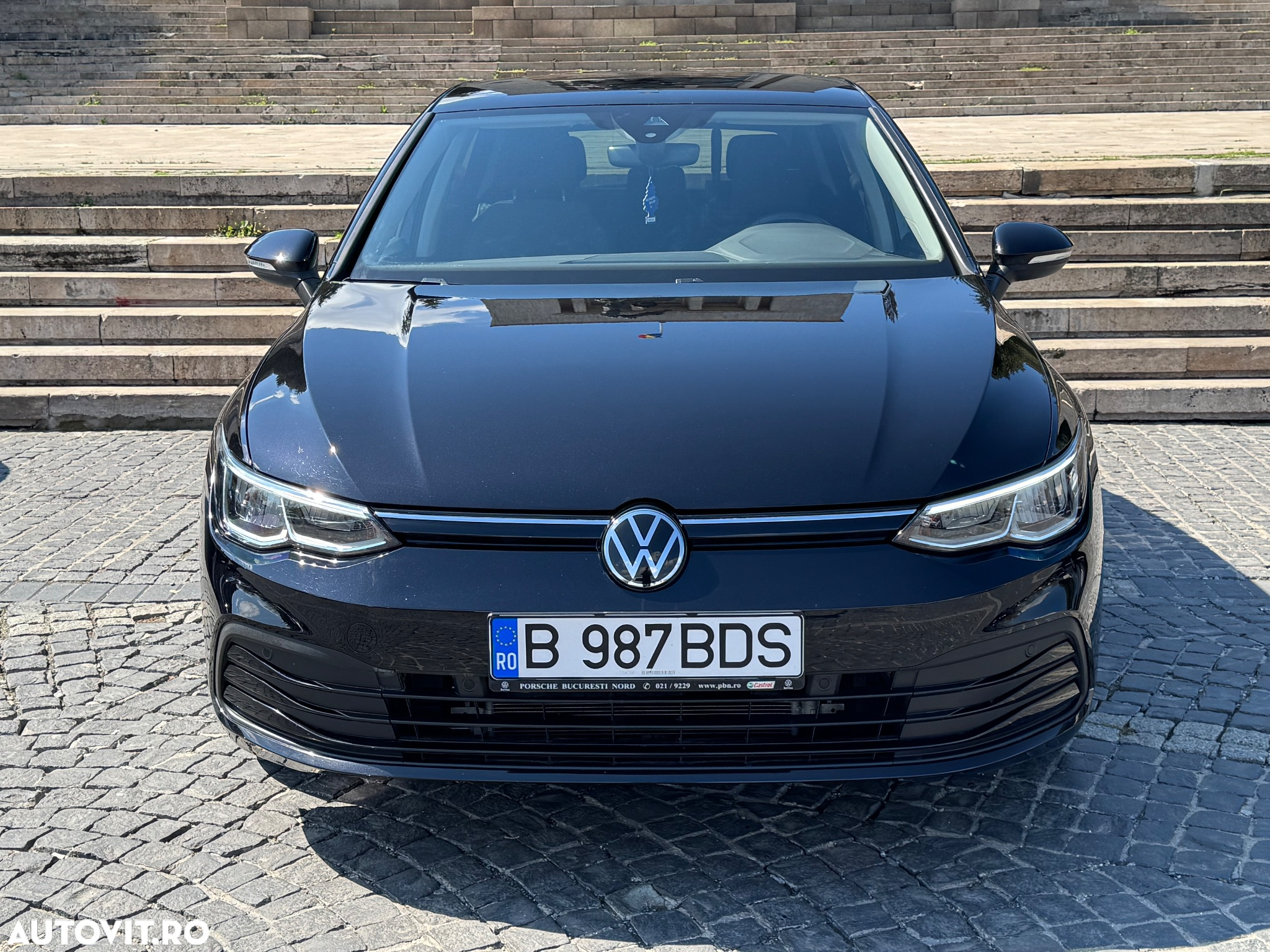 Volkswagen Golf 1.0 eTSI DSG MHEV Life - 6