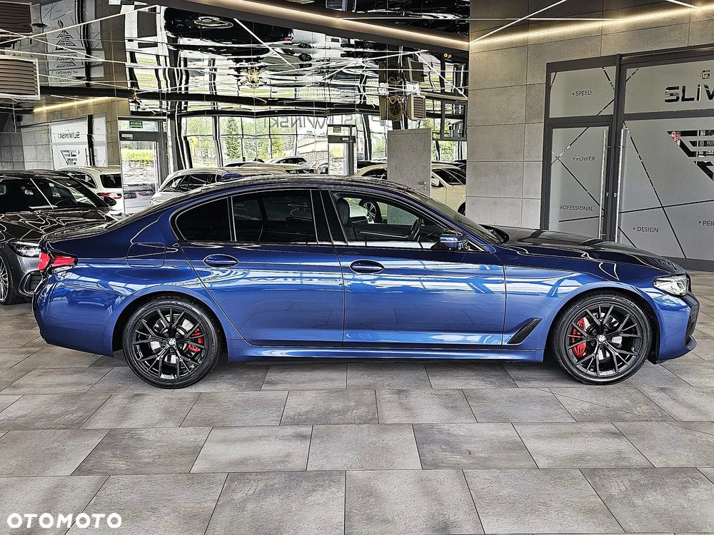 BMW Seria 5 530i xDrive mHEV M Sport sport - 11