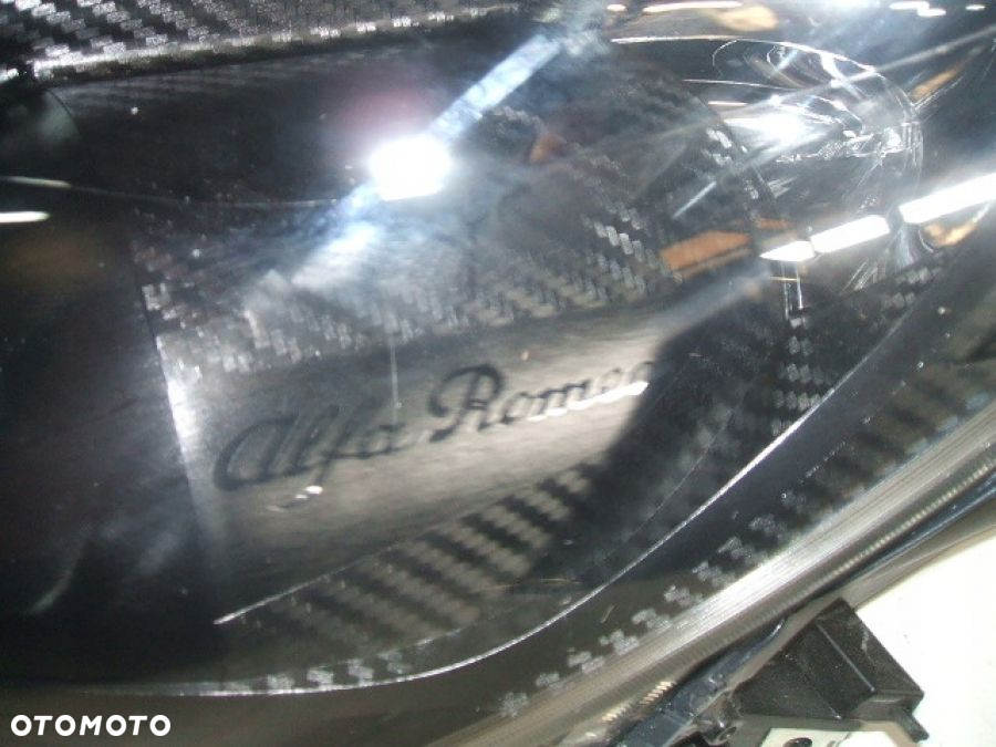 ALFA ROMEO GIULIETTA VELOCE CARBON LAMPA lewa reflektor 00505387790 - 2