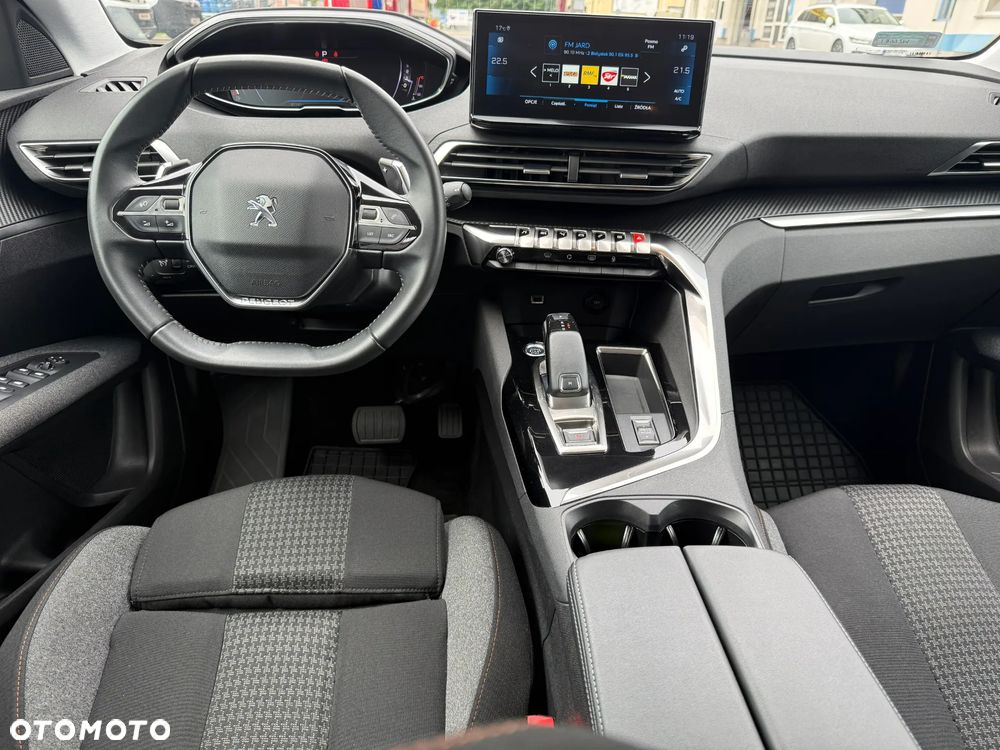Peugeot 3008 1.2 PureTech Active Pack S&S EAT8 - 23