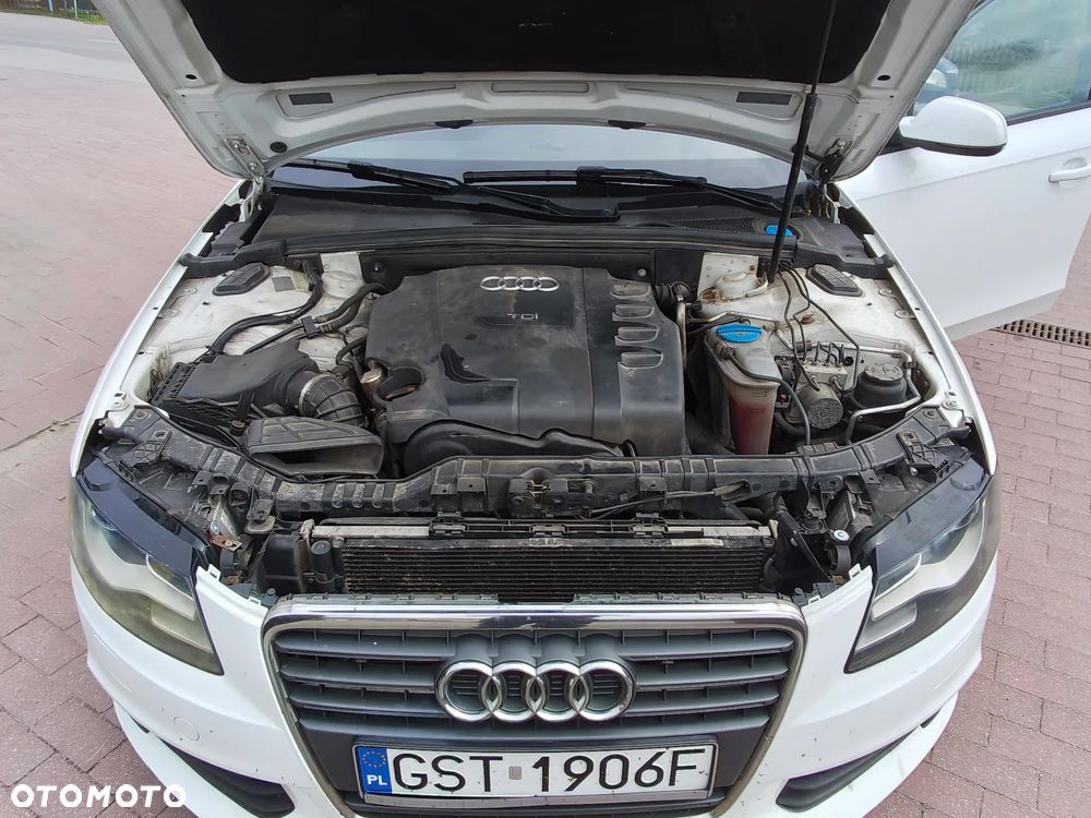 Audi A4 Avant 2.0 TDI - 14