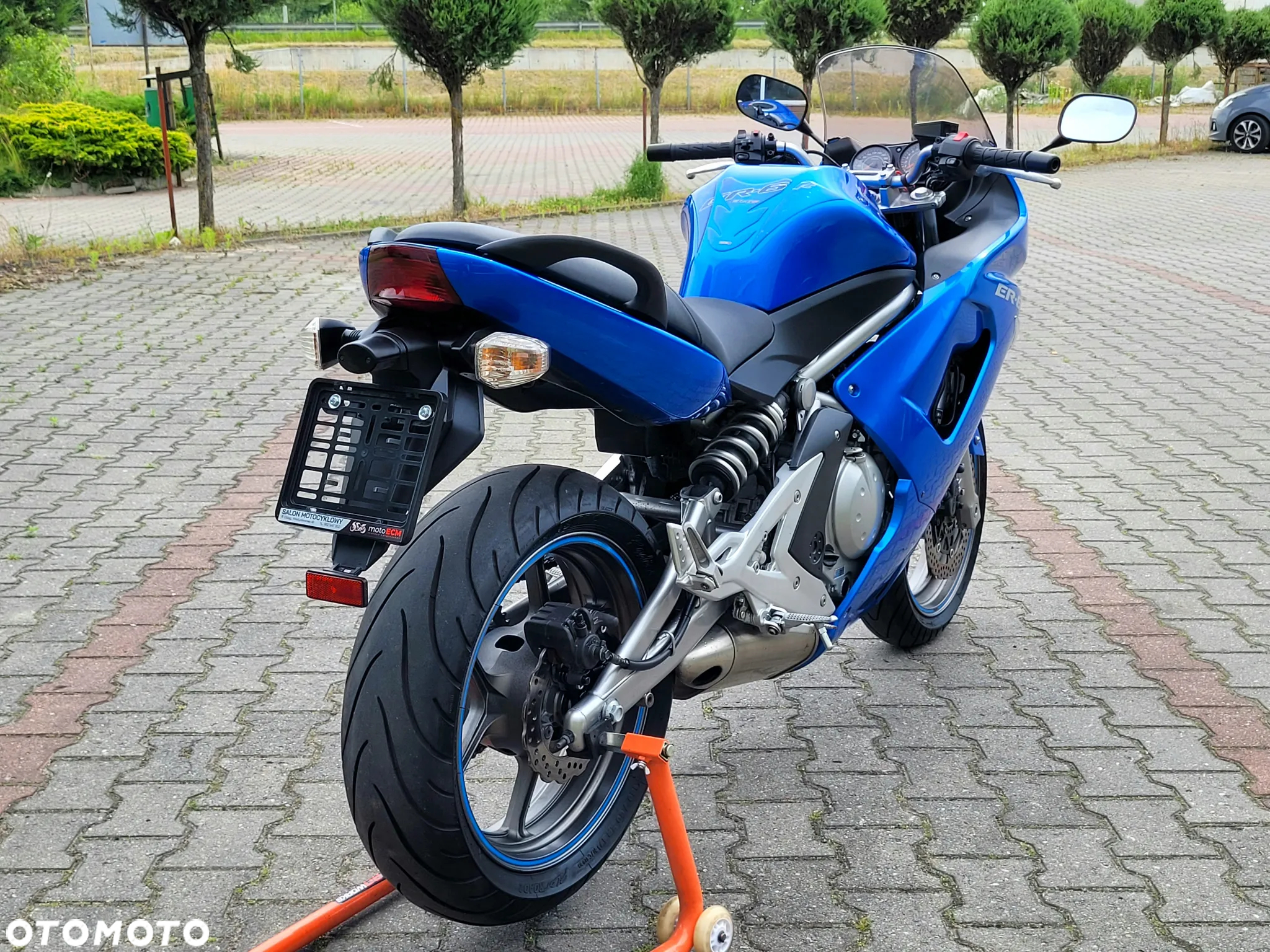 Kawasaki ER - 15