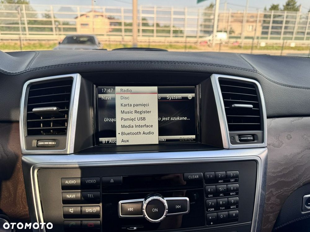 Mercedes-Benz GL 63 AMG 4Matic AMG Speedshift Plus 7G-TRONIC - 31