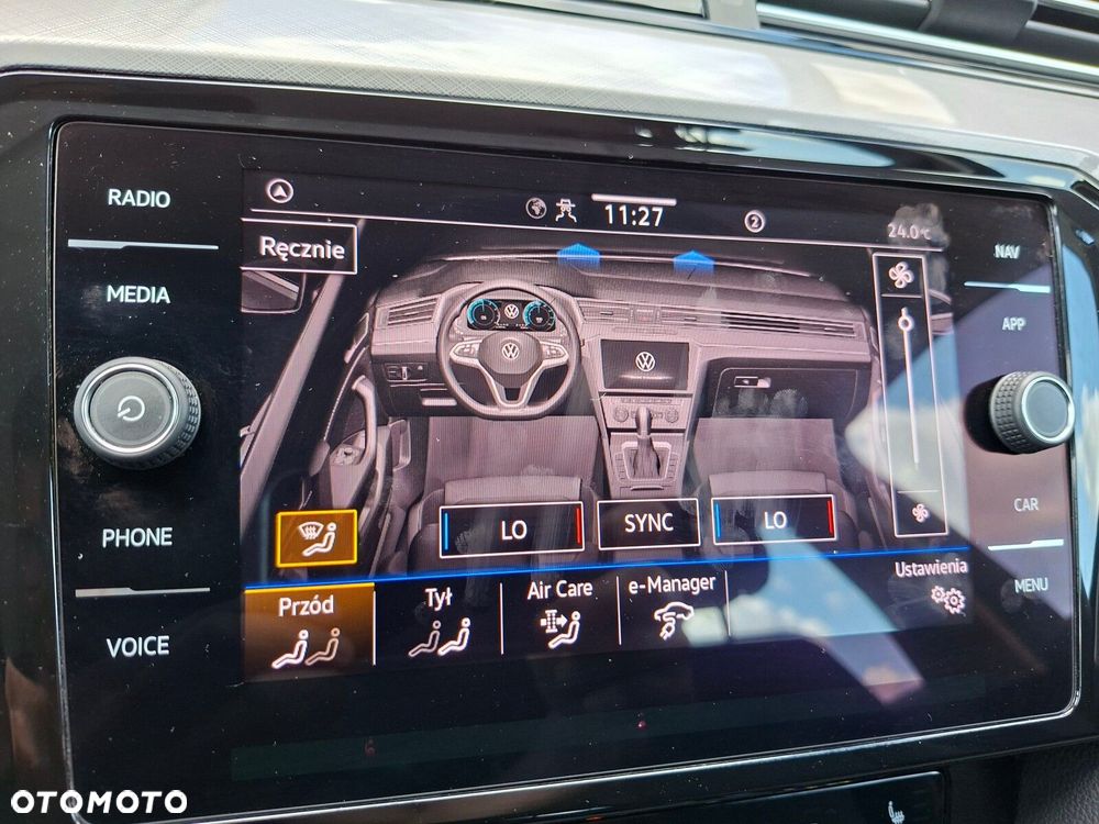 Volkswagen Passat - 32