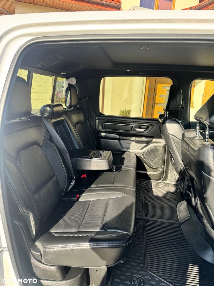 Dodge RAM 1500 5.7 4x4 - 14