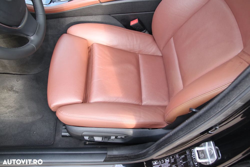 BMW Seria 5 530d xDrive AT - 13