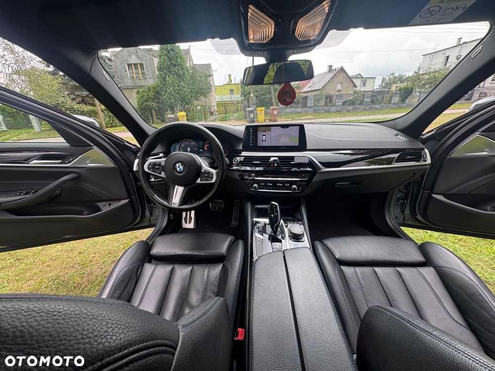 BMW Seria 5 520d xDrive M Sport sport - 11