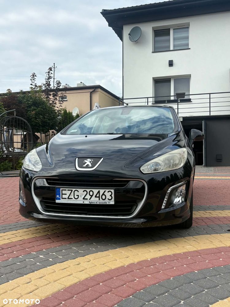 Peugeot 308 - 1