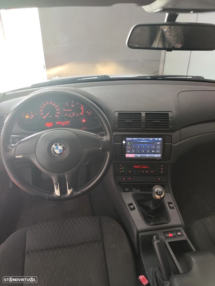 BMW 320 d Touring - 10