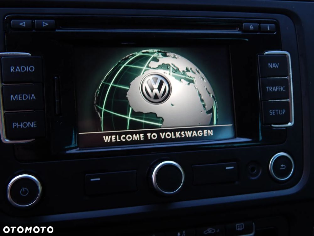 Volkswagen Golf 2.0 TDI DPF BlueMotion Technology MATCH - 18