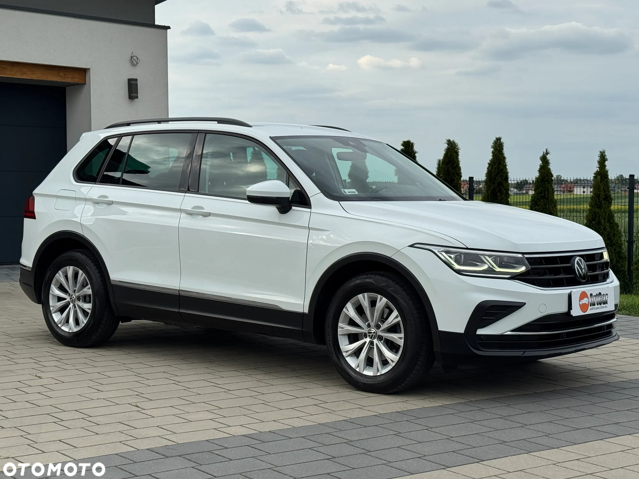 Volkswagen Tiguan 2.0 TDI SCR Life DSG - 2
