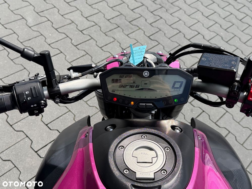 Yamaha MT - 24