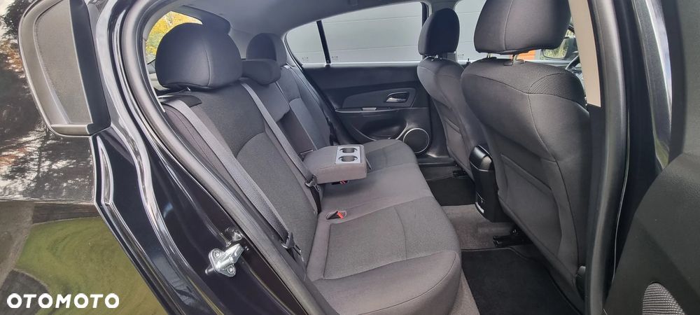 Chevrolet Cruze - 21