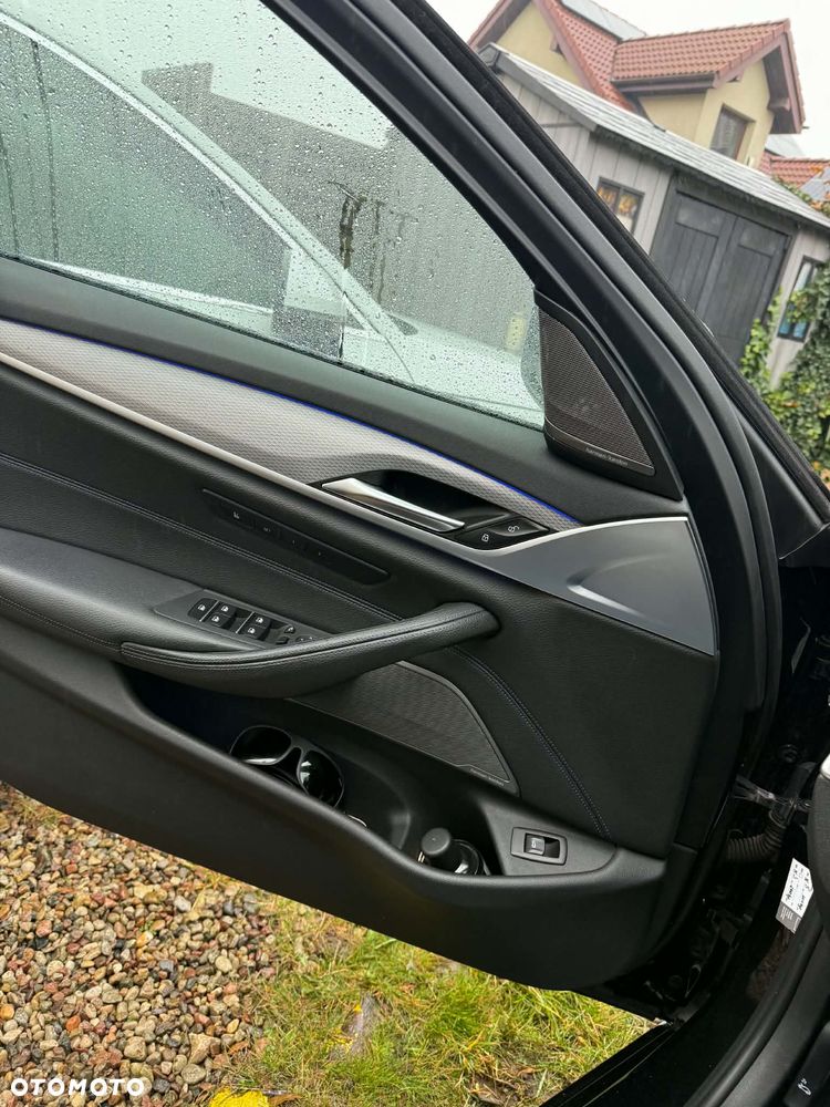 BMW Seria 5 520d M Sport sport - 10