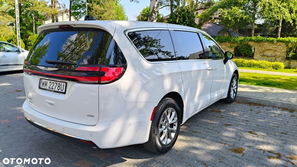 Chrysler Pacifica - 3