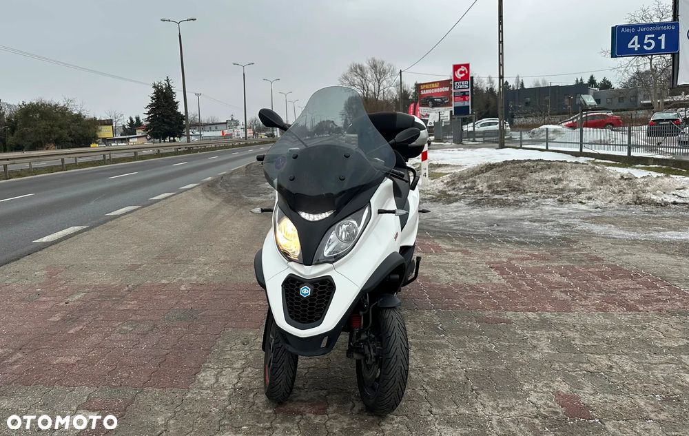 Piaggio MP-3 - 7