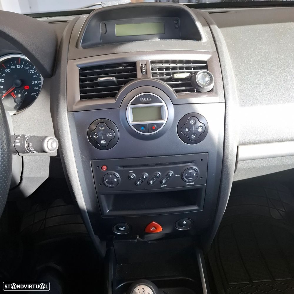 Renault Mégane 1.5 dCi Dynamique - 16