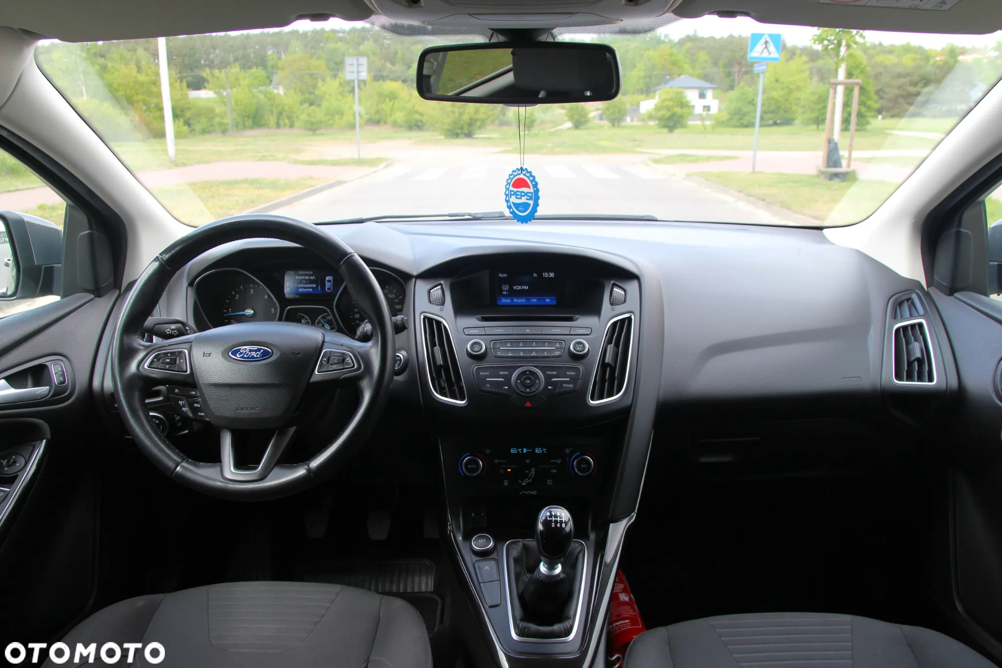 Ford Focus - 25