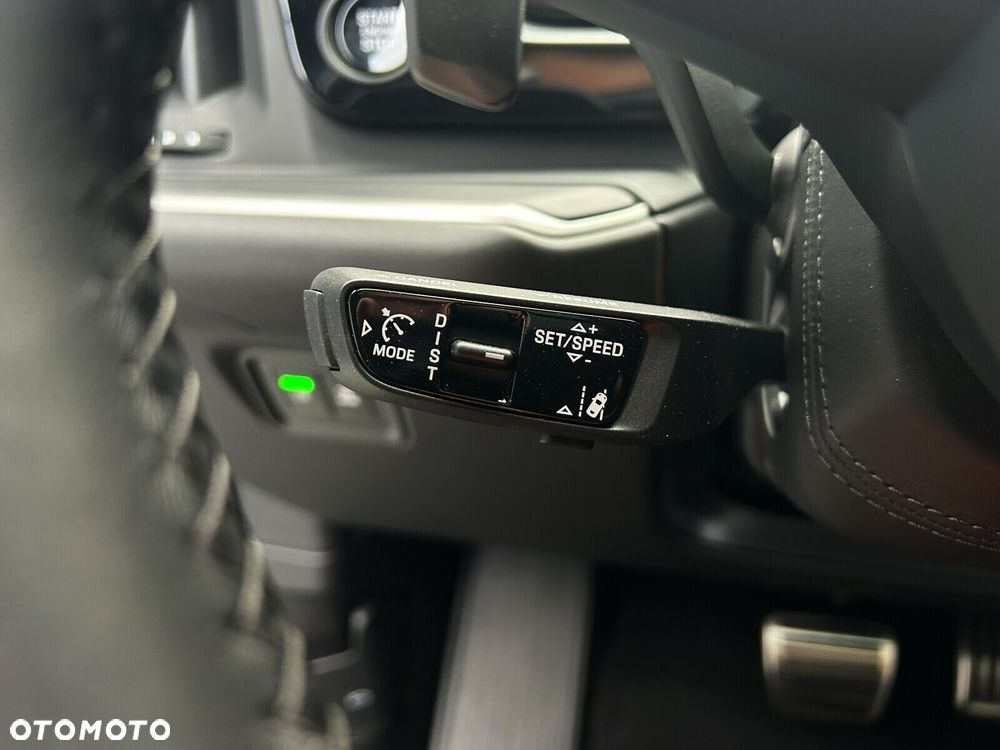 Porsche Cayenne Turbo E-Hybrid PHEV - 25