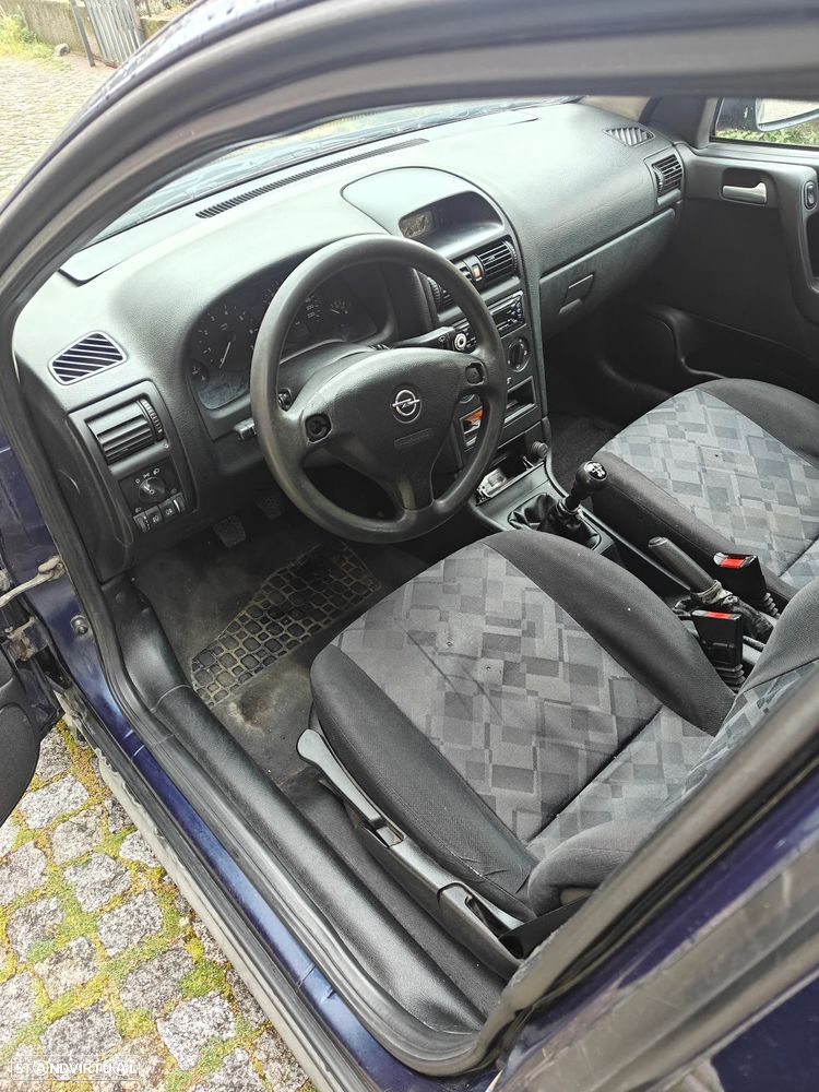 Opel Astra 1.4 Sport - 12